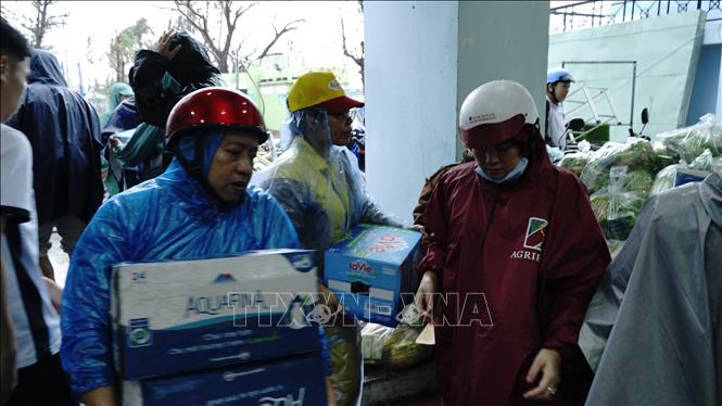 ছবির ক্যাপশন