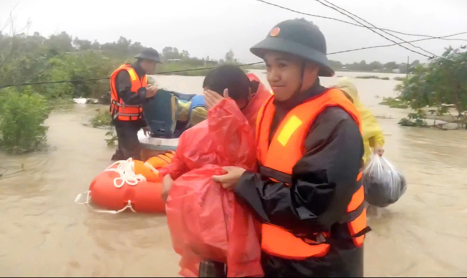 Támogasd az embereket.