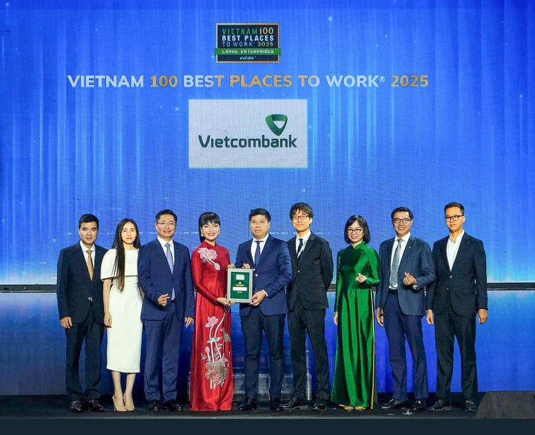Vietcombank duy trì 10 năm liền đứng đầu nơi làm việc tốt nhất- Ảnh 1.