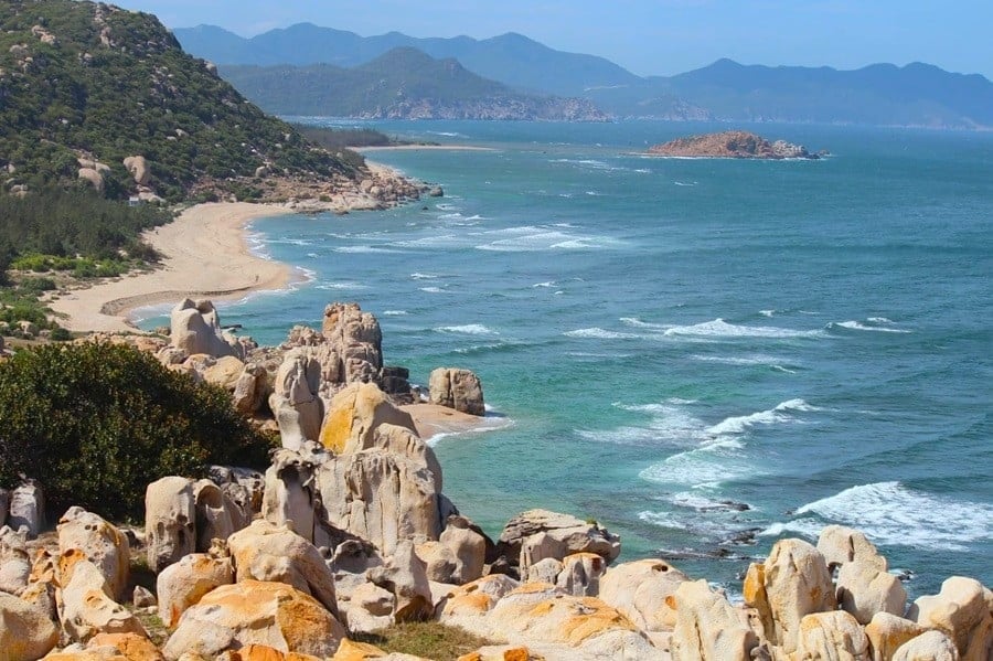 Pietre cu forme unice în Parcul de Pietre Ninh Thuan.