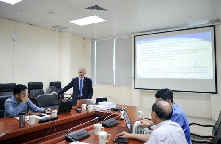 Xây dựng bộ công cụ đánh giá, dự báo biến động hình thái và giải pháp ổn định bãi biển Trung Trung Bộ - Ảnh 1.