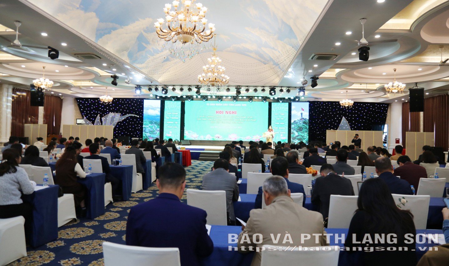 Toàn cảnh hội nghị