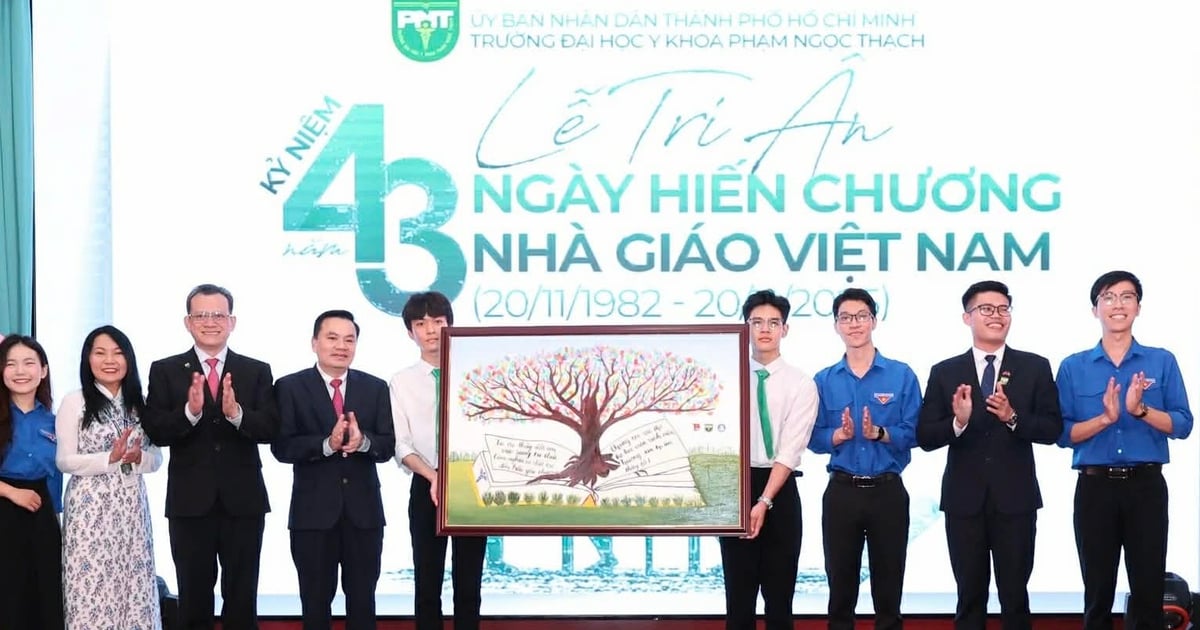 Trường ĐH Y khoa Phạm Ngọc Thạch: Bác sĩ người Lào viết thơ tri ân thầy cô