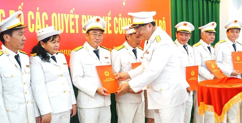 Vĩnh Long siết chặt kỷ luật thu – chi, dồn lực tăng thu ngân sách, bảo đảm mục tiêu tăng trưởng trên 8%- Ảnh 1.