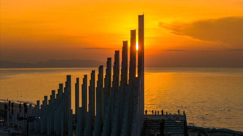 땀탕 타워는 75일 만에 번개처럼 빠르게 건설되었습니다. (사진: MINH TU)