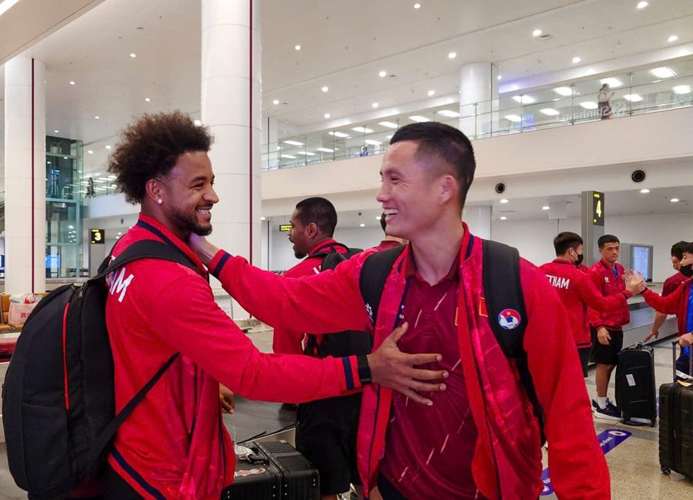 Vietnamský tým se vrací domů a úspěšně zakončuje rok 2025 - foto 2