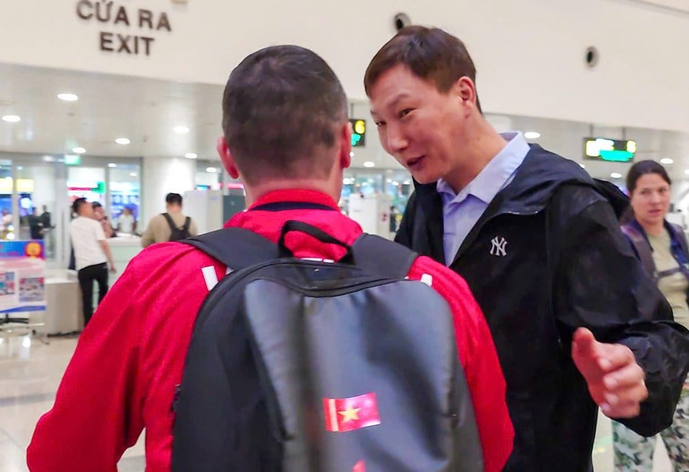Vietnamský tým se vrací domů a úspěšně zakončuje rok 2025 - foto 3