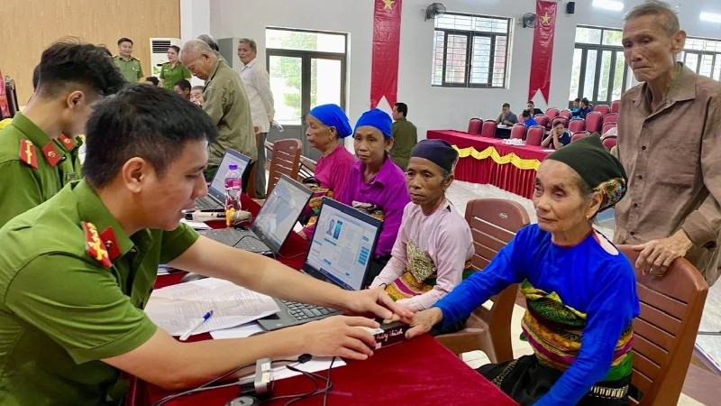 ប៉ូលីស Thanh Hoa ប្រមូលសំណាក DNA ពីសាច់ញាតិរបស់ទុក្ករបុគ្គល។