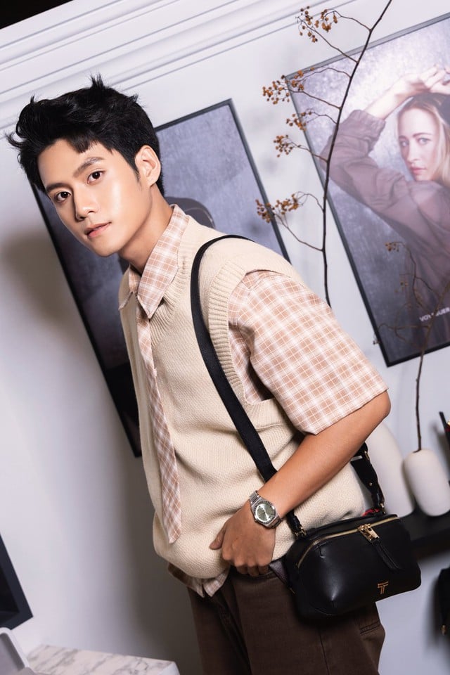  Đình Khang 'Mưa đỏ' nói gì trước những clip đùa giỡn trên mạng? - Ảnh 1.