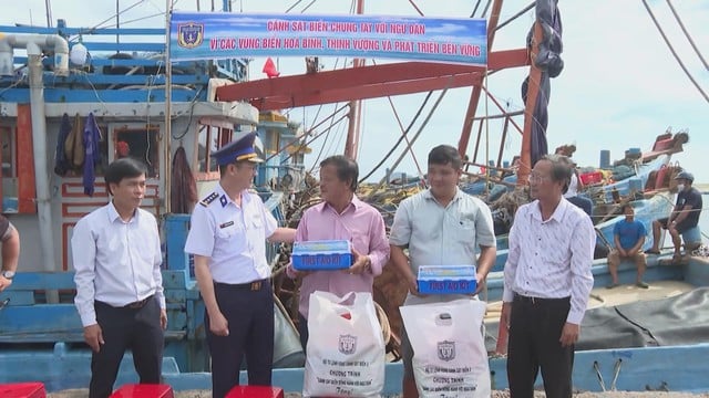 Vươn khơi - Ngày 19/11/2025 | Giữ hồn Đờn ca tài tử Nam Bộ giữa lòng TP. Hồ Chí Minh hiện đại- Ảnh 3.