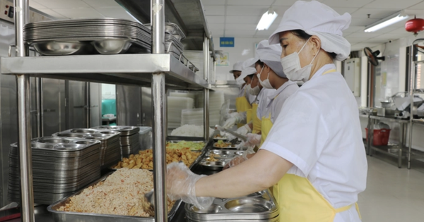 Làm sao để tăng minh bạch, cải thiện chất lượng bữa ăn bán trú?