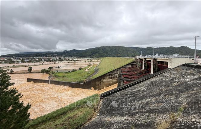 ចំណងជើងរូបថត