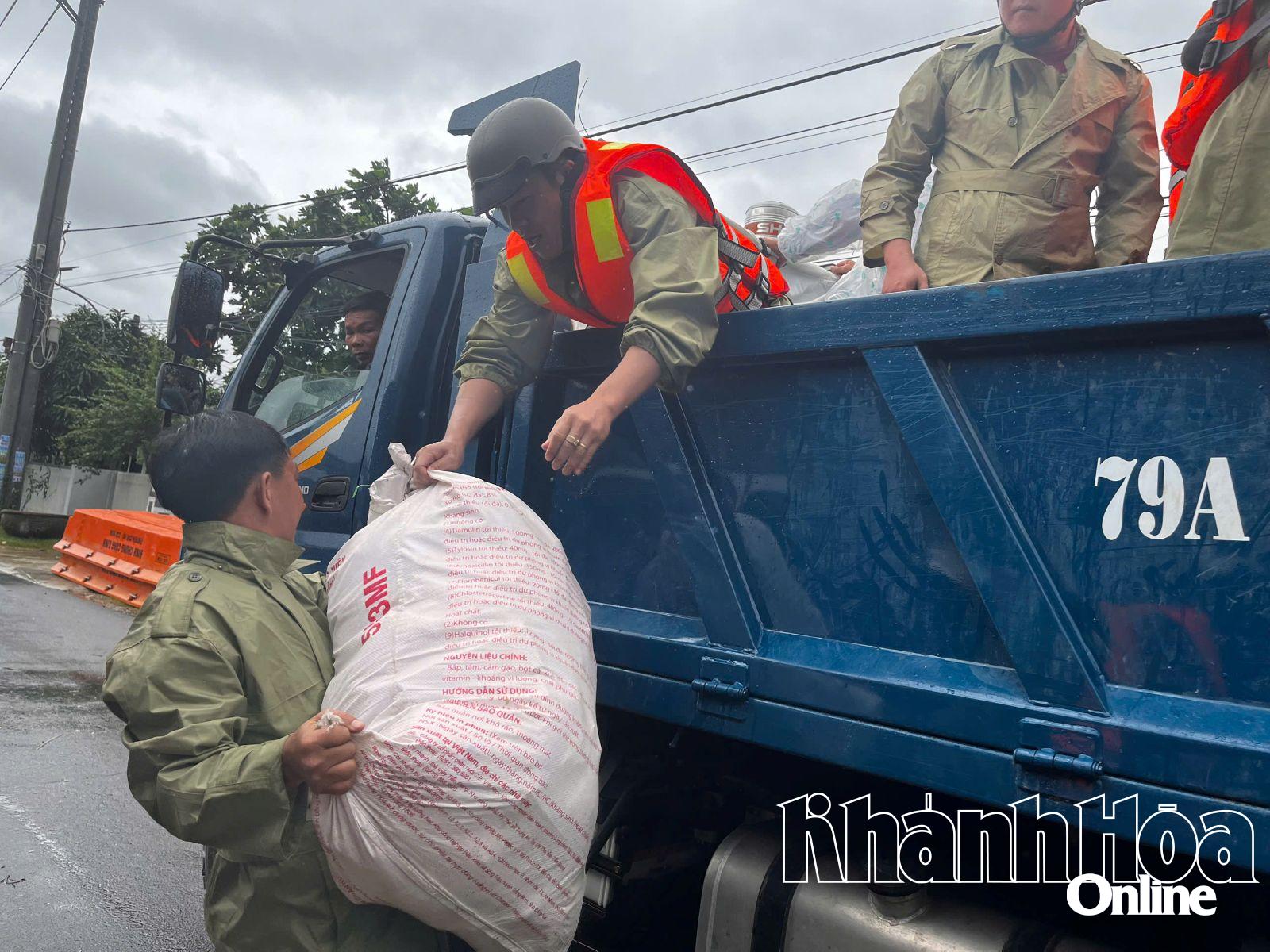 Livrează urgent bunuri și articole de strictă necesitate persoanelor din zonele vulnerabile