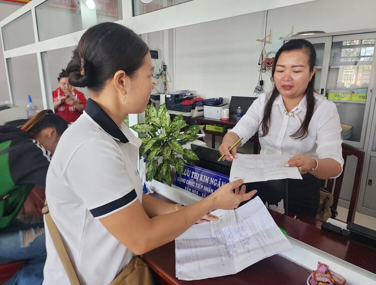 Tiện lợi từ chuyển đổi số ở Tân Hiệp