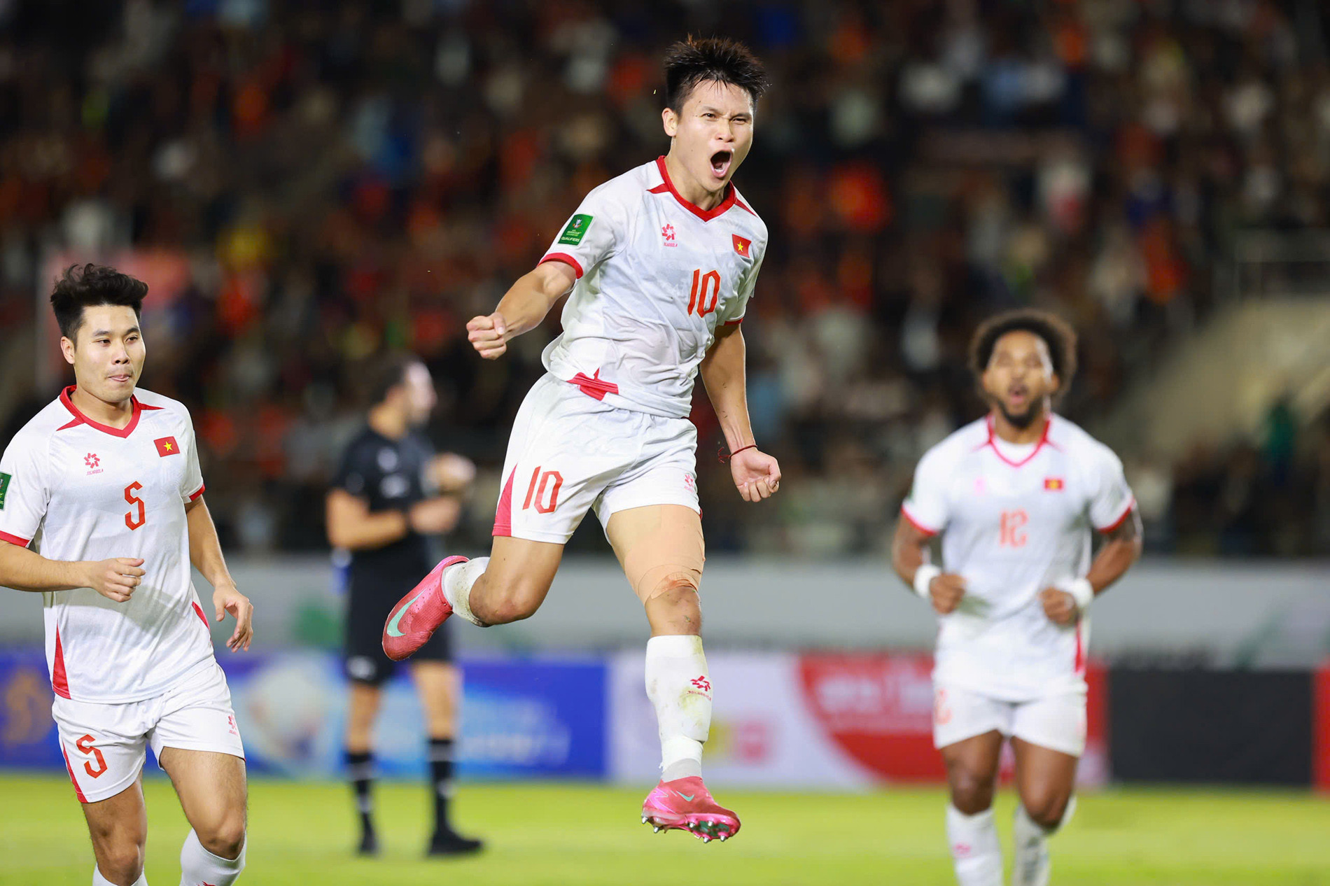 ভিয়েতনাম লাও পিপলস আর্মির দ্বিতীয় সপ্তাহ.jpg