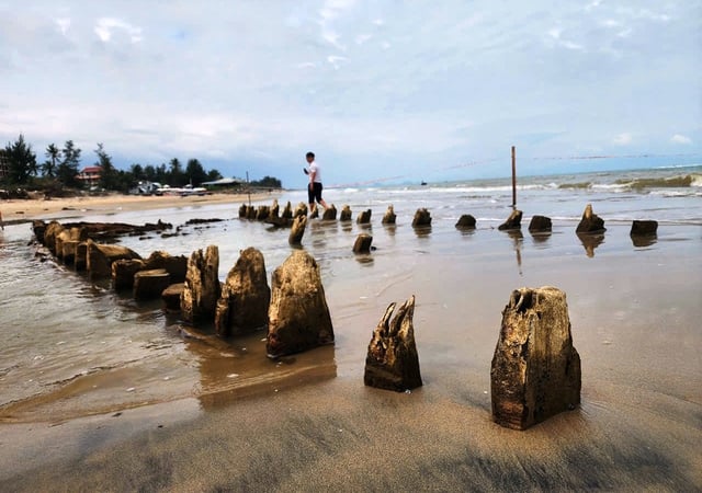 Navio antigo descoberto na costa de Hoi An: Oportunidade de ouro para decifrar a história do comércio - Foto 2.
