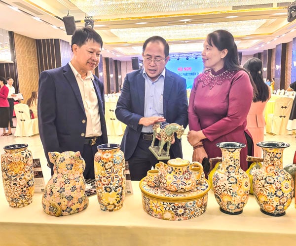 Các tỉnh hợp tác xây dựng và khai thác sản phẩm du lịch đặc trưng của mỗi địa phương.