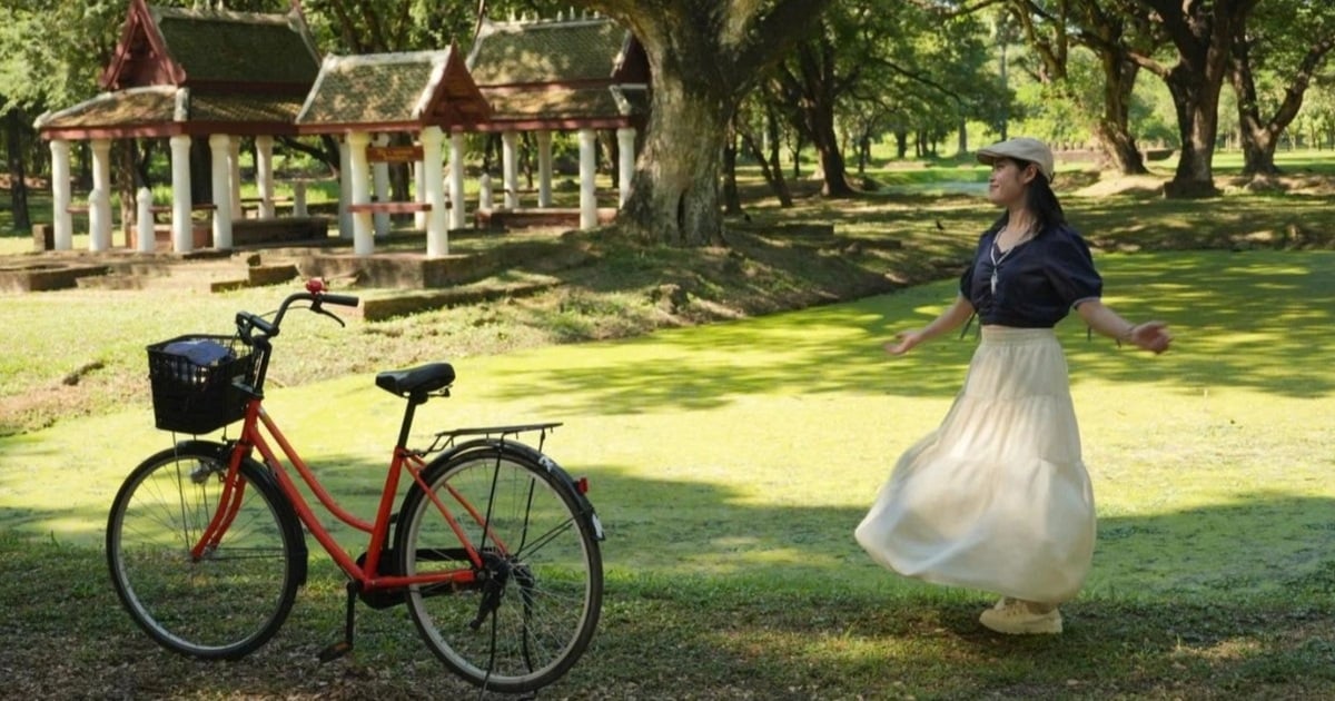 Cô gái Việt trải nghiệm sân bay như khu nghỉ dưỡng, có vườn thú ở Thái Lan