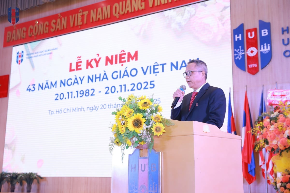 Trường Đại học Ngân hàng TP. Hồ Chí Minh kỷ niệm 43 năm ngày Nhà giáo Việt Nam