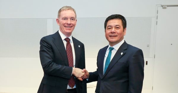 Chùm ảnh: Bộ trưởng Nguyễn Hồng Diên họp song phương cấp Bộ trưởng với Vương quốc Anh