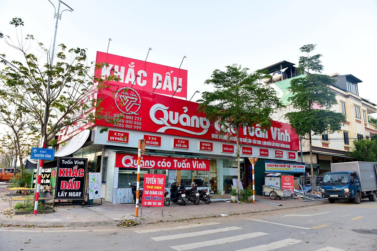 ກອງ​ປະ​ຊຸມ​ຜະ​ລິດ​ໂຄ​ສະ​ນາ Panorama ຂອງ Tuan Vinh ຢູ່​ຫວອດ Minh Xuan.