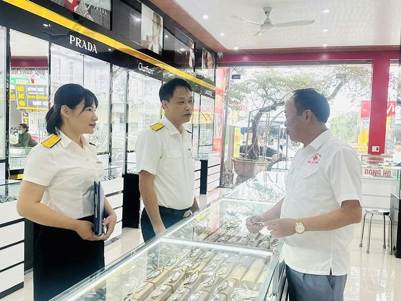 Sokong isi rumah perniagaan untuk mengisytiharkan cukai secara telus