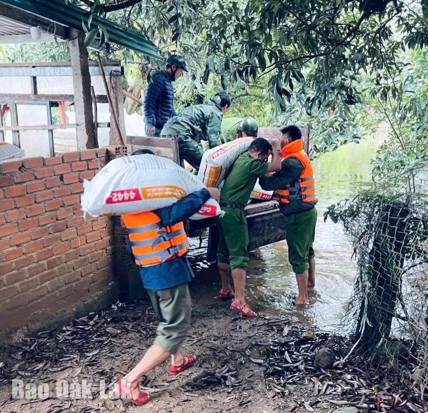 Myndighetene hjelper folk med å flytte eiendommen sin.
