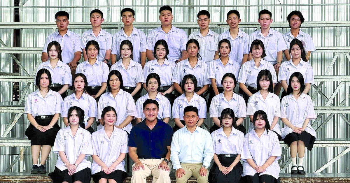 Chàng trai Thái dạy tiếng Việt ở xứ chùa vàng