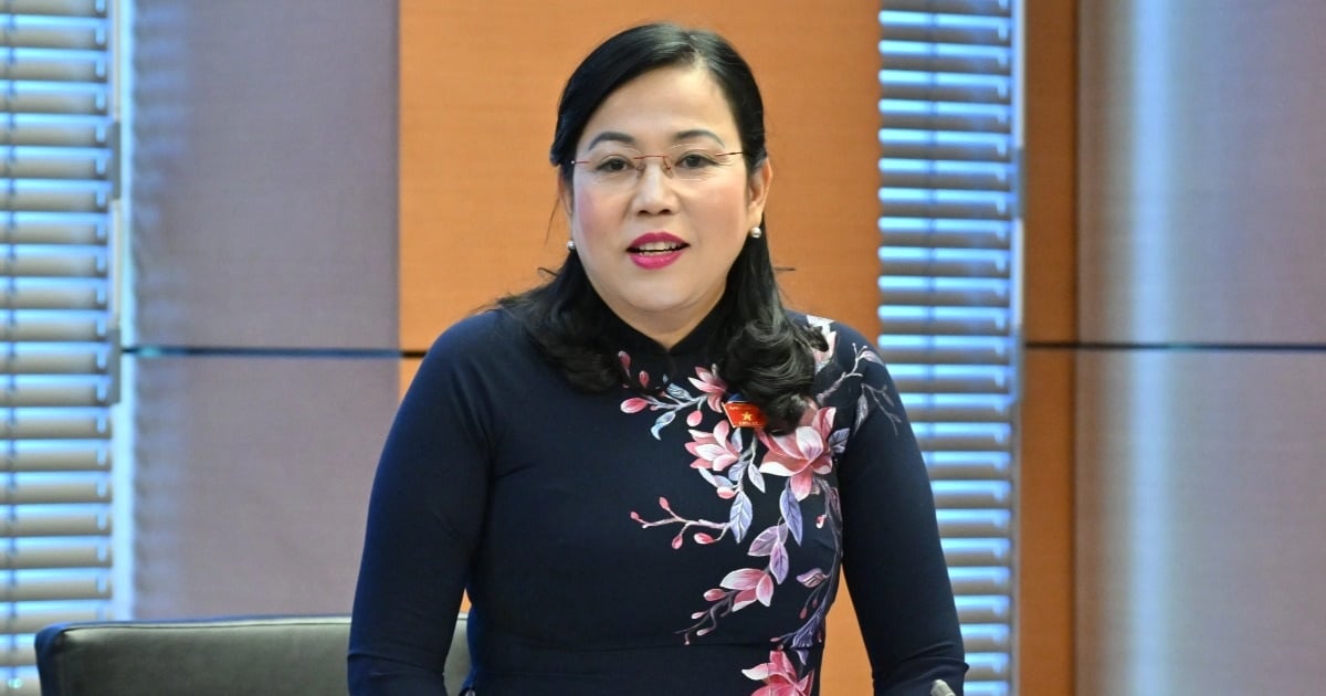 "Nghe ca sĩ hát không biết thật hay AI, cần gắn nhãn sản phẩm do AI tạo ra"