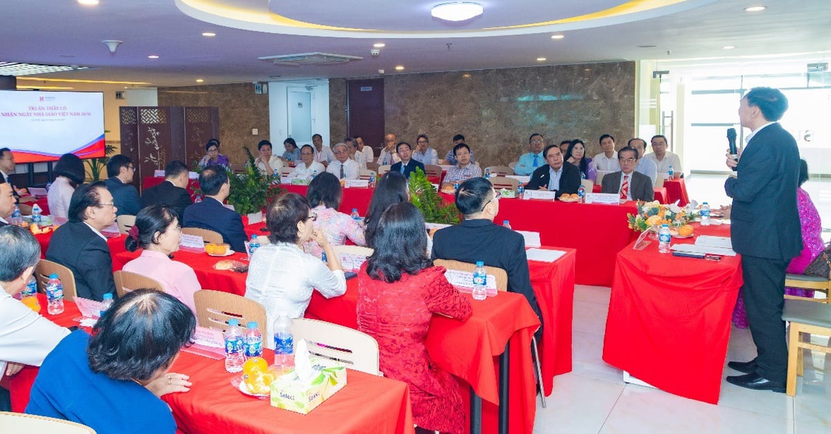 Bàn về vai trò người thầy thời AI và chuẩn hóa mô hình Viện - Trường