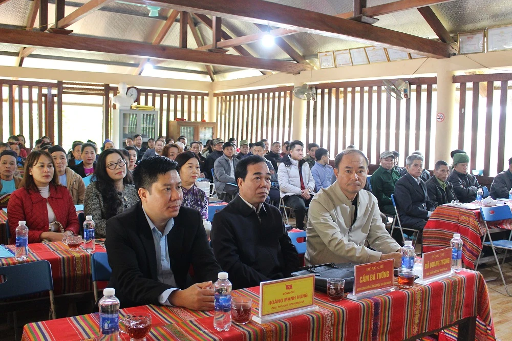 Formación sobre la enseñanza del patrimonio cultural inmaterial en la comuna de Nam Xuan