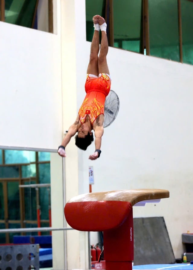 'Hot boy’ thể dục dụng cụ và giấc mơ vàng SEA Games 33: Khi bị Thái Lan làm khó- Ảnh 5.