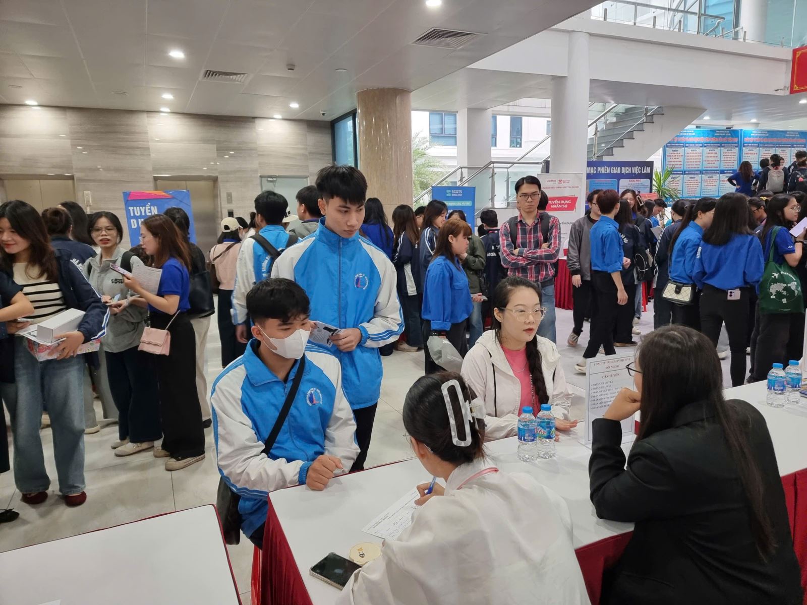 Khó tuyển lao động phổ thông dịp cuối năm dù thêm chế độ phúc lợi