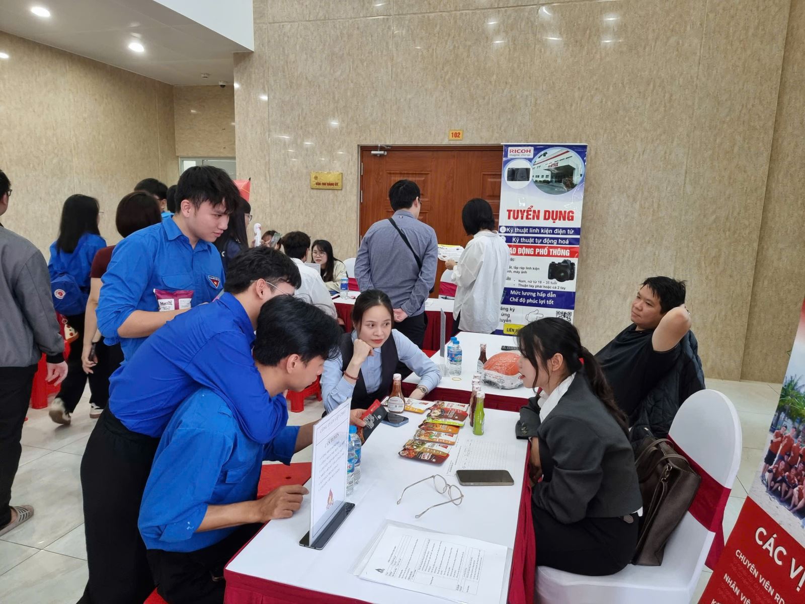 ចំណងជើងរូបថត