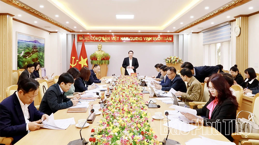 The Economic - Budget Committee, Provincial People's Council reviews draft resolutions
