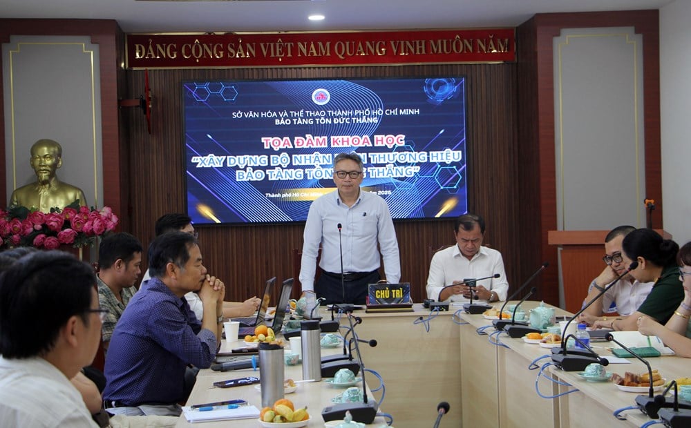 Muzium Ton Duc Thang berunding tentang membina sistem identiti - foto 1