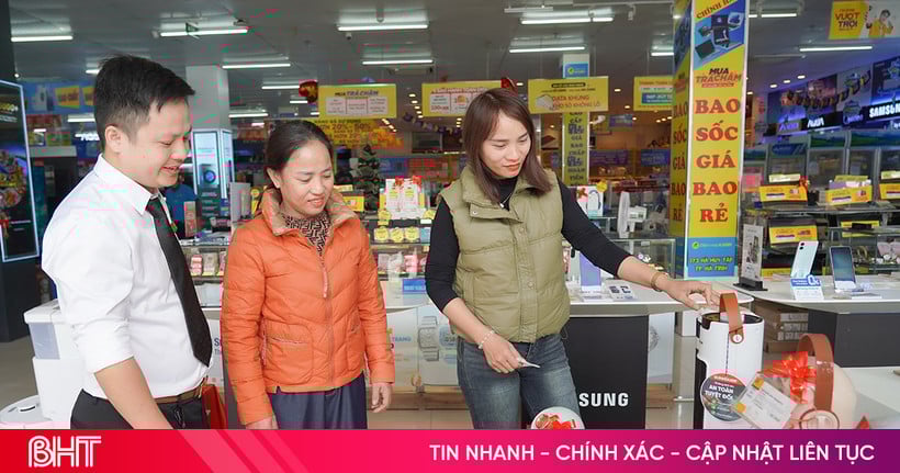 Thị trường thiết bị sưởi ấm "hút khách" ngay đợt rét đầu đông ở Hà Tĩnh