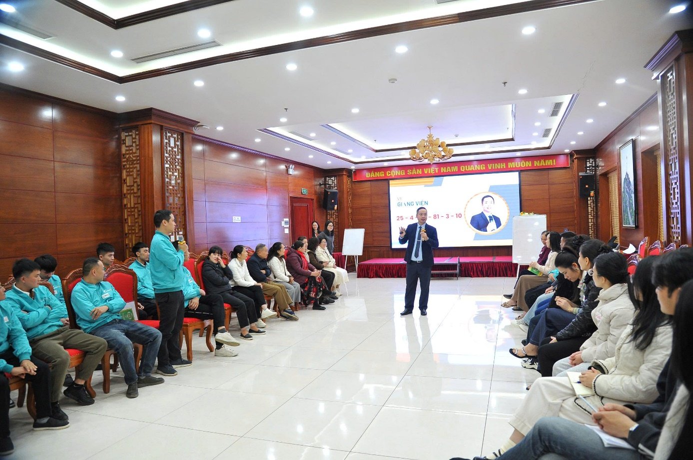 Sở Văn hóa, Thể thao và Du lịch tổ chức lớp bồi dưỡng nghiệp vụ phục vụ khách du lịch năm 2025