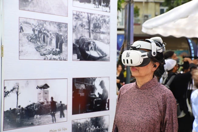 Khai mạc Triển lãm ảnh "Thành phố Hồ Chí Minh vươn mình cùng đất nước qua góc nhìn điện ảnh" - Ảnh 7.