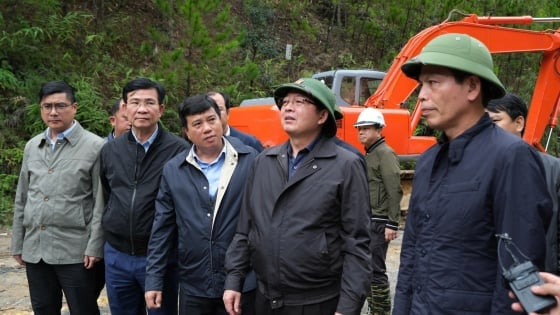 Khắc phục giao thông là nhiệm vụ cấp bách