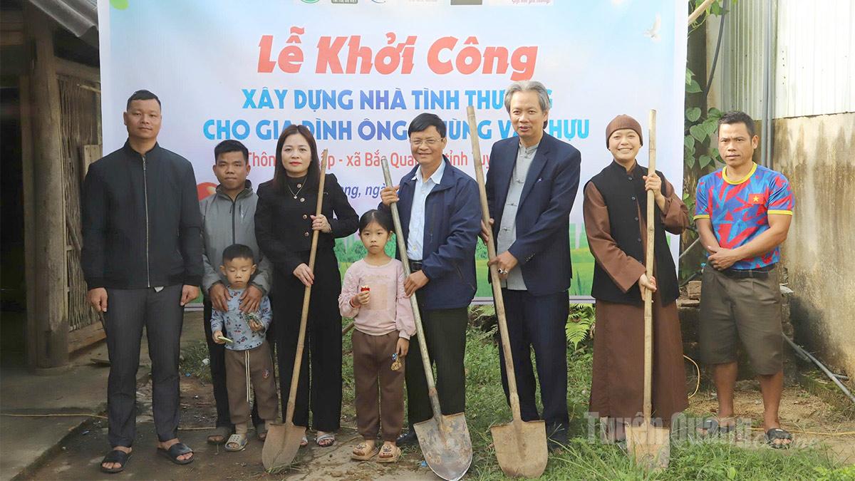 Khởi công xây dựng nhà tình thương cho hộ nghèo có hoàn cảnh khó khăn tại xã Bắc Quang