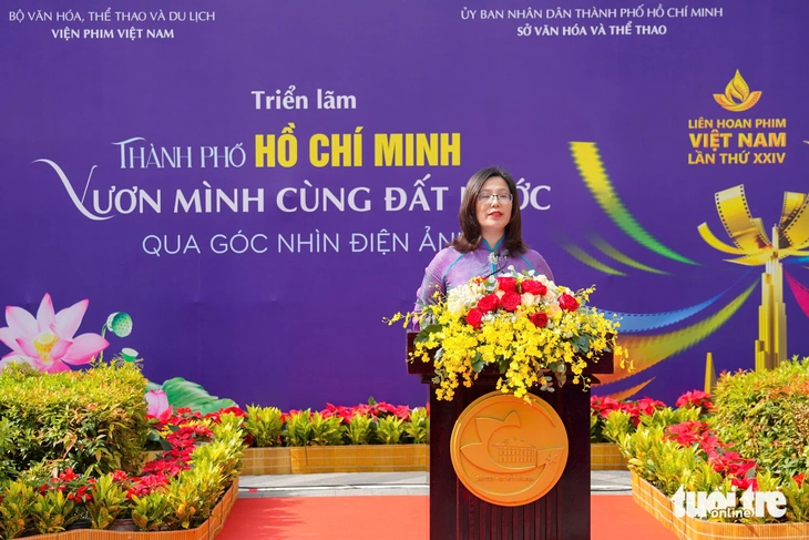 Xem triển lãm điện ảnh bằng công nghệ thực tế ảo, chụp hình miễn phí tại công viên Lam Sơn - Ảnh 2.