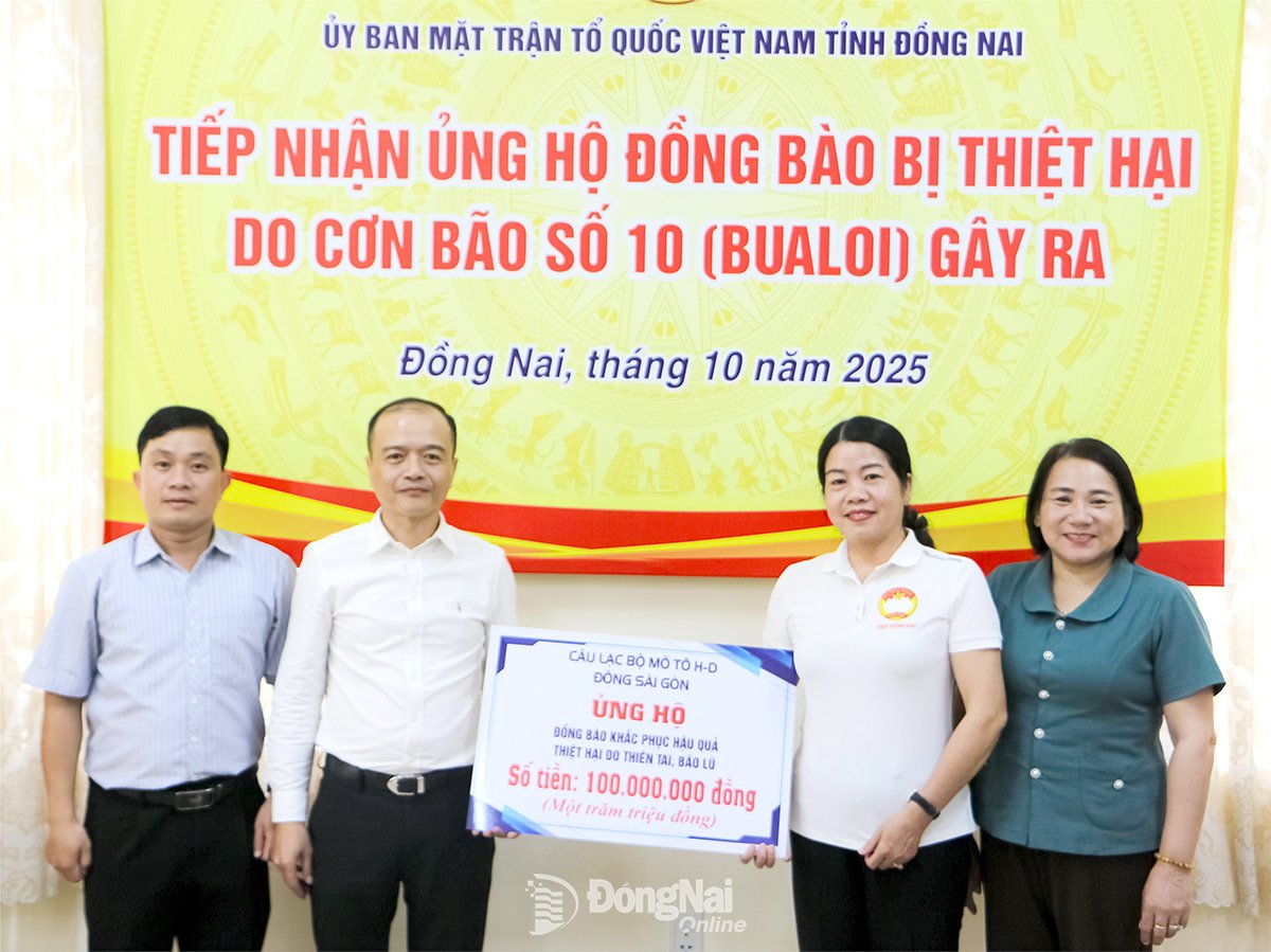 Tiếp nhận gần 3 tỷ đồng ủng hộ đồng bào bị ảnh hưởng do mưa lũ (đợt 2)