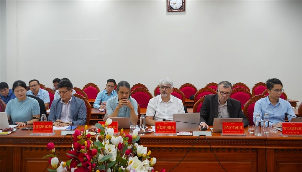 Phó Chủ tịch UBND tỉnh Lê Văn Sử làm việc với Cơ quan Phát triển Pháp 