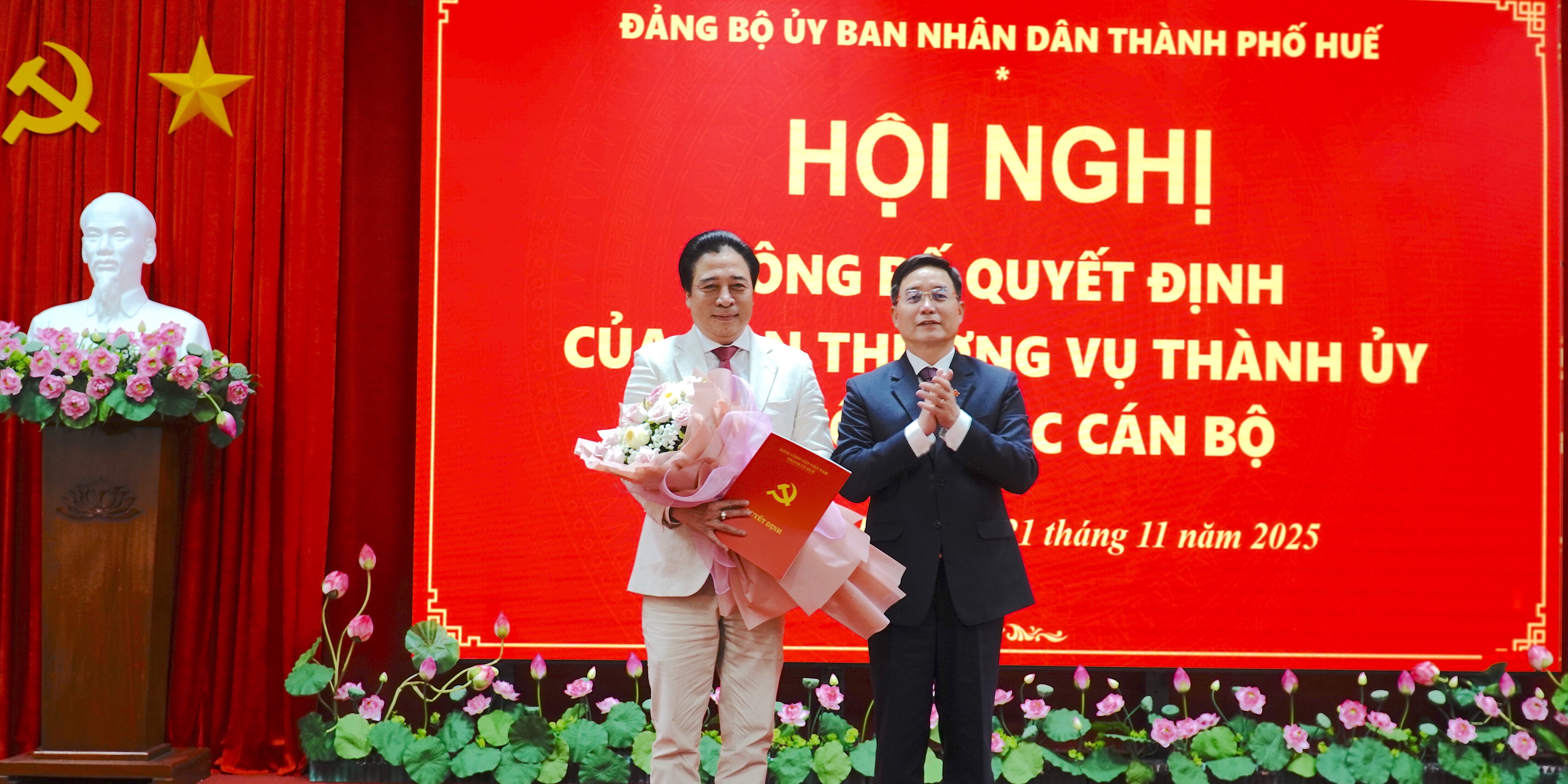 Đồng chí Nguyễn Khắc Toàn giữ chức Bí thư Đảng ủy UBND thành phố Huế