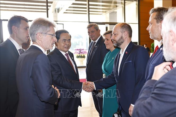 כיתוב לתמונה