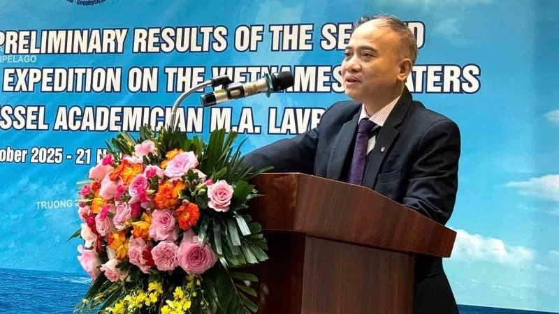 Chuyến khảo sát biển chung lần thứ hai giữa Việt Nam-Liên bang Nga bằng tàu “Viện sĩ Lavrentyev” thành công tốt đẹp