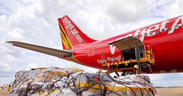 Vietjet hỗ trợ đổi vé miễn phí với khách bị ảnh hưởng bởi mưa lũ miền Trung