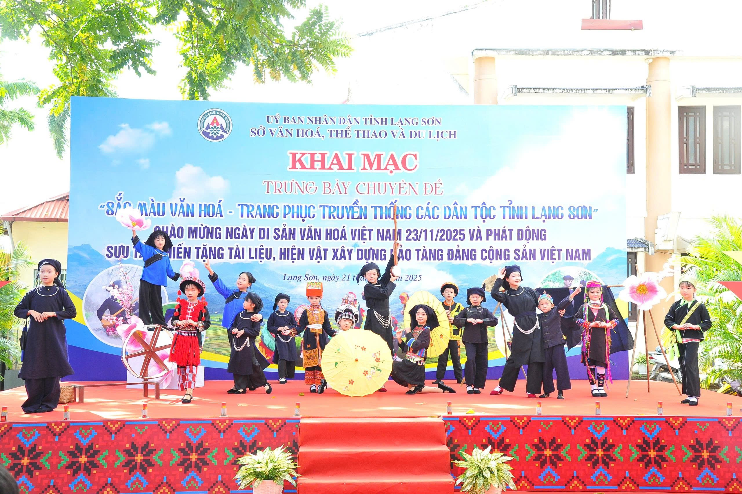 Phát động Cuộc vận động sưu tầm, hiến tặng tài liệu, hiện vật xây dựng Bảo tàng Đảng Cộng sản Việt Nam gắn với các hoạt động chào mừng Ngày Di sản Văn hóa Việt Nam 23/11/2025