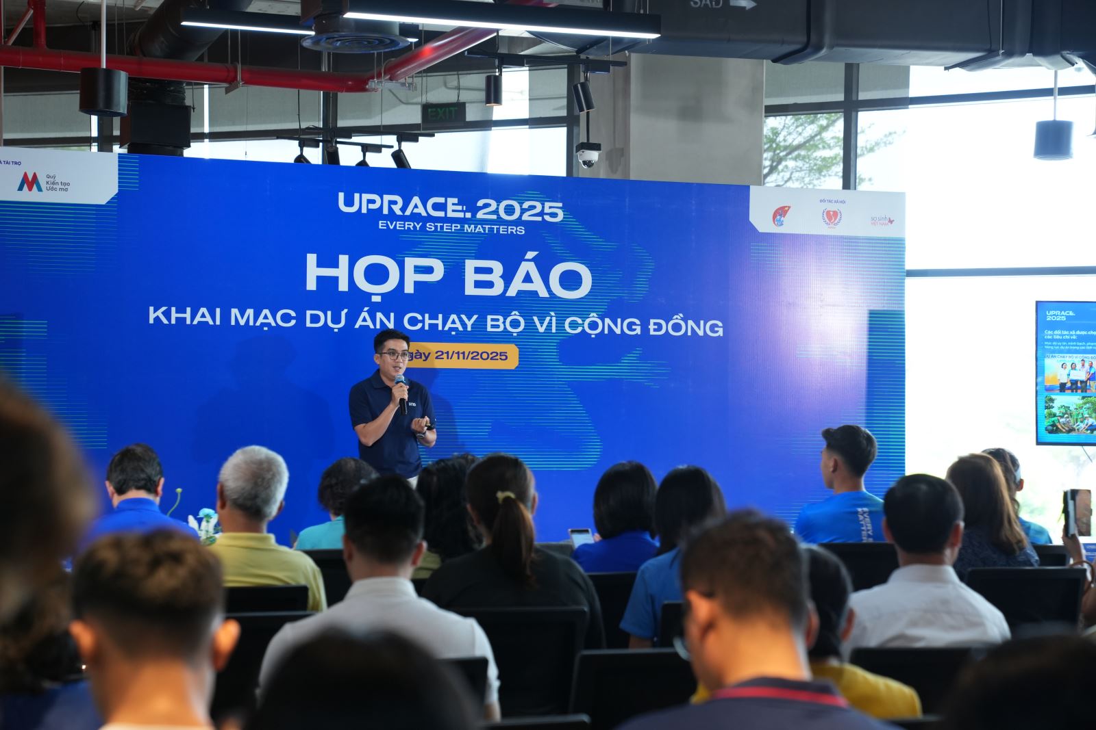 تعليق الصورة